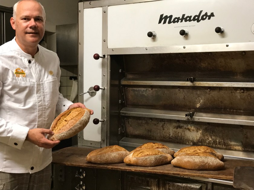 ACA95D7E-E5AB-496D-AC9B-F3ED72F475B1